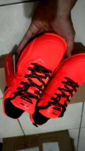 SEPATU BADMINTON LINING ULTRA 2 ORlGlNAL
