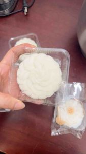 Bánh Trung Thu  Bánh dẻo nhà làm 160gr nhà làm ít ngọt nhiều loại nhân