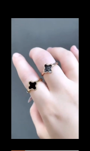 Cincin titanium gaya semanggi 🍀 keberuntungan gold hitam