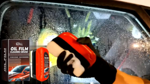 Pembersih Jamur Kaca Mobil 120ml Car Glass Oil Film Removing Pembersih Kaca Mobil