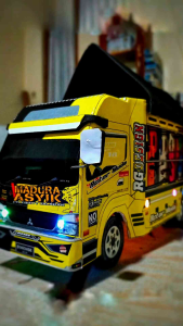 Miniatur Truk Oleng Bonus Terrpal