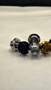 CB MOTO: HENG CNC BIG HEAD BOLTS FOR FOOT BOARD COWLING PLATE NUMBER (M6X20)