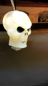 Đầu lâu halloween có đèn