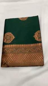 🔥 *Presenting Enchanting Yet Breathable Organic Banarasi Sarees For Intimate And Big Fat Indian Weddings That Are Light On Your Skin And Uplift Your Wedding Shenanigans.*🔥 👉 *CODE:-CM-423* 🌹FABRIC : SOFT LICHISILK CLOTH🌹 🌲DESIGN : BEAUTIFUL RICH P