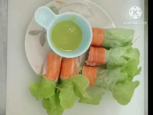 ชุดคู่ น้ำสลัดโรลซีฟู้ดส์100กรัม คู่ แผ่นแป้งม้วน50 กรัม อร่อยครบรสไม่ซ้ำใคร