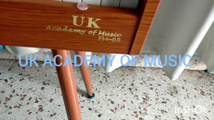 UK Exam Grade / Master Grade 88 Keys Piano Hammer Action Fully Weighted Keys with Cover and Free 3 Pedals+4 Legs+Chair