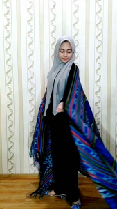 KAIN TENUN IKAT BLANKET MOTIVE LOMBOK
