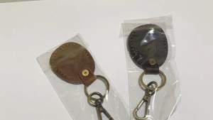 genuine leather Air tag case protection shell airtag case holder protector anti lost Keychain