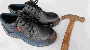 sepatu safety pendek tali