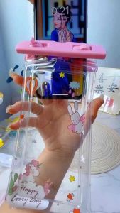 ลายใหม่2025 ซองกันน้ำ สงกรานต์ ซองใส่โทรศัพท์กันน้ำ PVC กระเป๋ากันน้ำ ลายการ์ตูน ออกแบบเอง ใส่โทรศัพท์ได้ทุกรุ่น พร้อมส่งจากกรุงเทพ