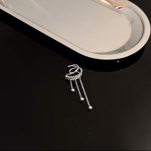 Accessories_box - พร้อมส่ง Earcuff ต่างหูเกี่ยวใบหู ต่างหูแฟชั่น ต่างหูคลิป ต่างหูแบบหนีบ ต่างหูมินิมอล ต่างหูมุก