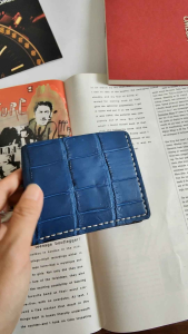 กระเป๋าสตางค์ หนังจระเข้แท้ ทั้งใบ เย็บมือ Handmade ช่องใส่บัตรเยอะ