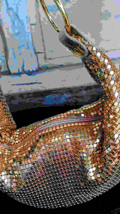 Hàng si túi đeo vai cườm