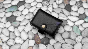 Dompet kartu Atm kulit sapi elegan praktis penyimpanan kartu 18 lembar