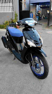 LIHA / SANDPAPER TEXTURE RUBBER LOGO MOTORCYCLE SEAT COVER with Free Sticker & Etiketa