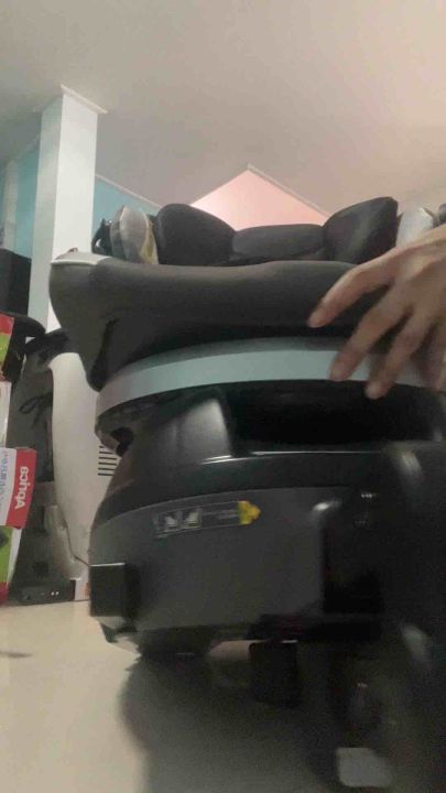 used คาร์ซีท Combi Cradling 360 isofix สีน้ำตาล มือ ญี่ปุ่น