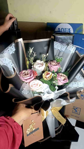 BUKET BUNGA PREMIUM MURAH (free kartu ucapan)/BUKET BUNGA ARTIFICIAL /BUKET WISUDA