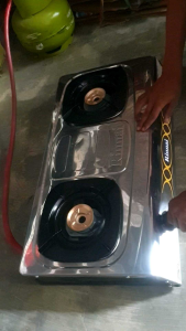 Kompor Gas Rinnai 2 Tungku Stenlees Kondisi Rekondisi