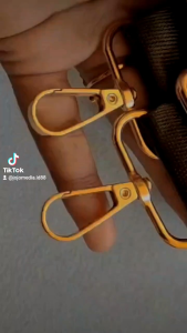 HERRINGBONE GK38 - TALI TAS SELEMPANG MOTIF PANAH LEBAR 38CM. CANTOLAN EMAS BENTUK BULAT