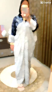 Kaftan Batik Modern & Gamis Batik Kekinian: Desain Batik Tradisional yang Trendy