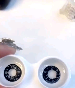 Bling/Winky คอนแทคเลนส์ ตาโต รุ่น Bling/Winky ด้วย สีดำ/Black และค่าสายตา ราคา 0.00-10.00