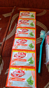 PAKET KUMPLIT SABUN MANDI~DETTOL 4PCS UK 60GRAM + ODOL CIPTADEN 75GRAM+ODOL PEPSODEN 25GRAM + SIKAT GIGI + SAMPO LIFEBUOY 6PCS~