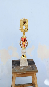 PIALA SATUAN OSLO KECIL KOMBINASI GUCI 5 CM TATAKAN MARMER | PIALA TINGGI PIALA MURAH SATUAN | PIALA LOMBA TARI TRADISI | PIALA JUARA TINGKAT SD | PIALA LOMBA