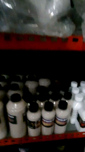 Silikon Poles Body & Semir Ban 1000ml: Perawatan Mobil dengan Harga Terjangkau