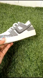 sepatu cowok sneakers casual pria bertali trendy kekinian bisa cod