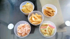 Rainbow Fries Crackers