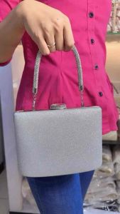 Tali Pendek Tas Pesta Crystal 26 cm