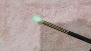 Meverything แปรงแต่งตาอเนกประสงค์ที่จะช่วยเบลนด์อายแชโดว์ให้ทั่วเปลือกตารุ่น 227 สีน้ำตาล