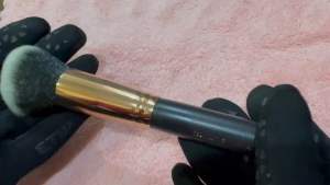 Meverything แปรงลงแป้งที่สามารถใช้งานได้ทั่วใบหน้า รุ่น 106 สีน้ำตาล