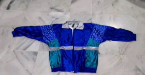 Jaket olahraga parasut spotty M