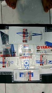 Striping Full Body R15 2017 MOVISTAR Warna Putih VVA V3 bagian sayap luar tengah original YGP 1 Set Decal Stiker