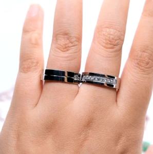 [GRATIS CETAK NAMA] Cincin Couple Titanium Anti Karat R65 | Cincin Pasangan | Cincin Hadiah | Cincin Lamaran | Cincin Tunangan | Aksesoris Pria Wanita