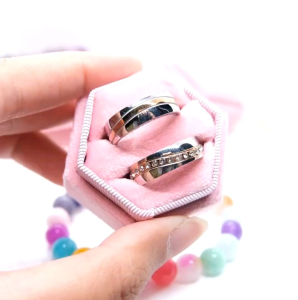 [GRATIS CETAK NAMA] Cincin Couple Titanium Anti Karat R09 | Cincin Pasangan | Cincin Hadiah | Cincin Lamaran | Cincin Tunangan | Aksesoris Pria Wanita