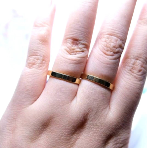 [GRATIS CETAK NAMA] Cincin Couple Titanium Anti Karat M103 | Cincin Pasangan | Cincin Hadiah | Cincin Lamaran | Cincin Tunangan | Aksesoris Pria Wanita