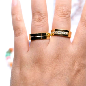 [GRATIS CETAK NAMA] Cincin Couple Titanium Anti Karat R57 | Cincin Pasangan | Cincin Hadiah | Cincin Lamaran | Cincin Tunangan | Aksesoris Pria Wanita