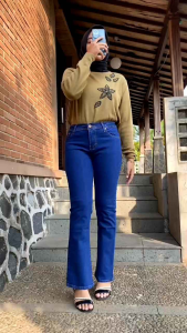Highwaist Cutbray Jeans Wanita kekinian