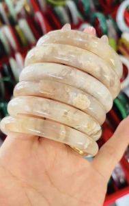 Vòng tay bản hẹ đá Mã Não Hoa Anh Đào chột 10li sang chảnh thiên nhiên nước A bao kiểm định đá quý