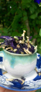 อัญชันตากเเห้งออเเกนิค 100  กรัม 45 .-Organic dried butterfly pea flowers 100  grams 45