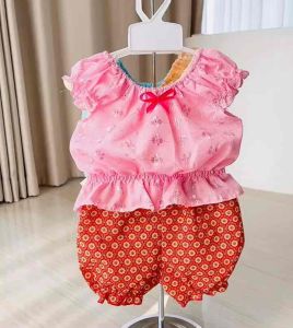 ชุดไทยเด็ก (รหัสDD05) เสื้อลูกไม้พร้อมกางเกงผ้าไทย น้ําหนัก4-10กิโล หรือ แรกเกิด-12เดือน (เหลือง/ชมพู/เขียว/ฟ้า)