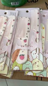 Set 2 Lược Chải Tạo Kiểu Tóc Hình Cute Màu Hồng và vàng Siêu Dễ Thương( giao ngẫu nhiên)