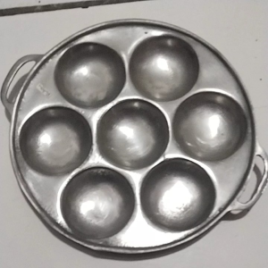 Cetakan Martabak Telur Mini Aluminium Cor 7 Lubang
