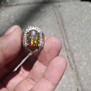 Cincin Batu Kalimaya Hitam Black Opal Australia Siang Malam