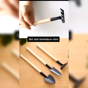 1 SET ALAT MINI 3 IN 1 UNTUK PERKEBUNAN TERDIRI DARI (GARPUCANGKULSEKOP)