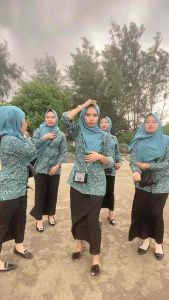 Seragam PKK Terbaru Hijau Tosca Lapis Furing Halus