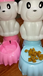 4L Pet Food Feeder Cartoon Dog Shape Pet Dog Cat Water Food Dispenser Bowl