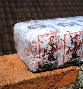 Teh Cap Sintren: Teh Tubruk Wangi Khas Solo 1 Pack 40 gr